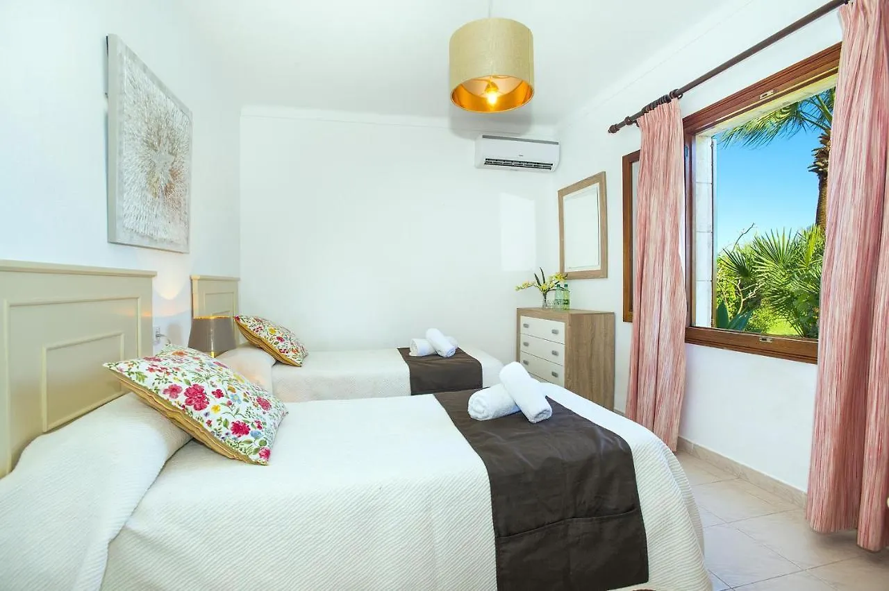 Villa Geranios Port de Pollença 0*,